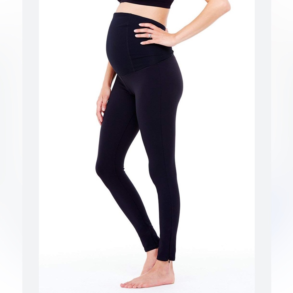 Isabel Maternity by Ingrid & Isabel Black Slim-Fit Leggings